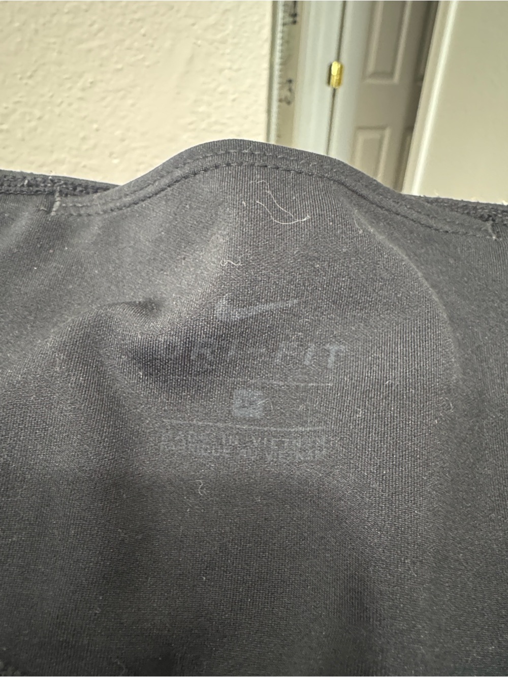 Women’s Nike DriFit Leggings - Picture 7 of 8